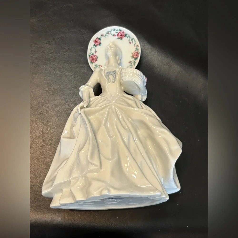 Vintage Southern Heirlooms Porcelain Lady White Pink Elizabeth Arden Belle